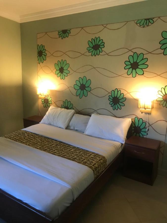 Bamboo Garden Hotel Serrekunda Eksteriør bilde