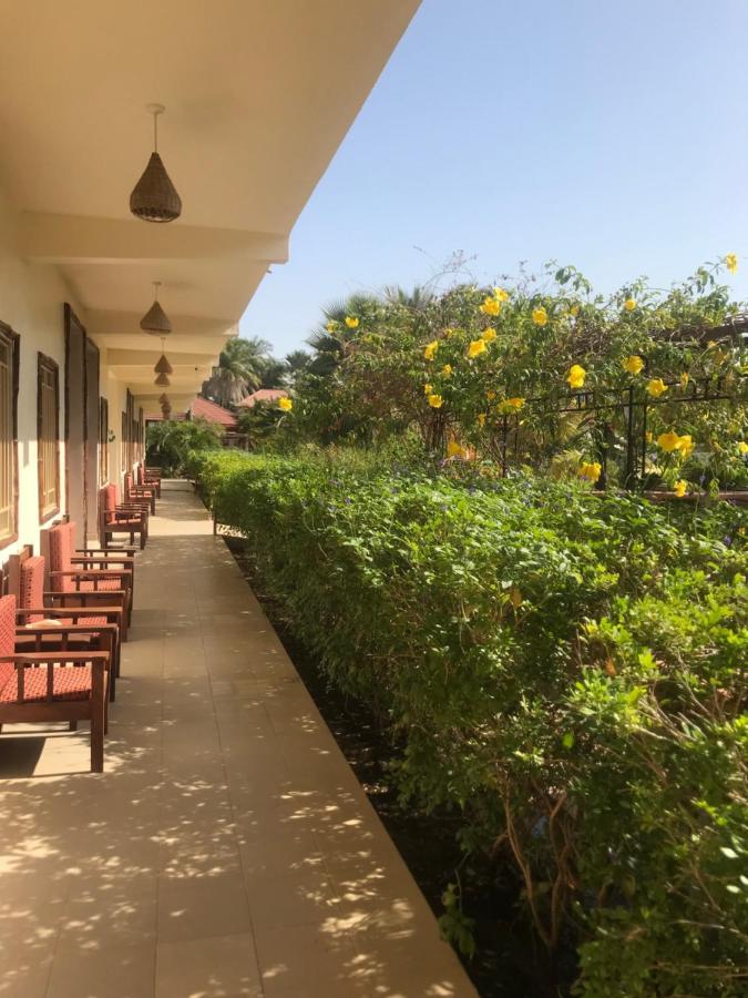 Bamboo Garden Hotel Serrekunda Eksteriør bilde