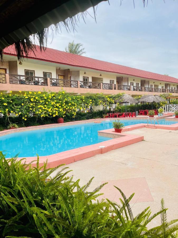 Bamboo Garden Hotel Serrekunda Eksteriør bilde
