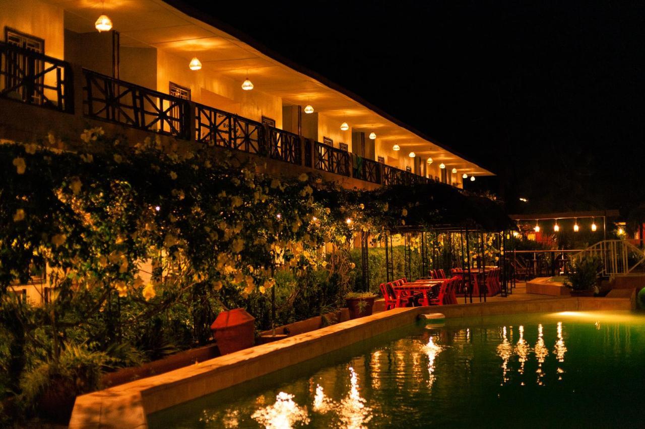 Bamboo Garden Hotel Serrekunda Eksteriør bilde